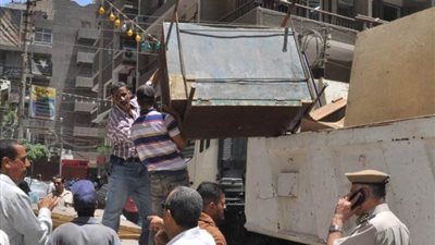 تحرير وازالة 525 مخالفة واشغالات من شوارع وميادين حى شرق وغرب أسيوط