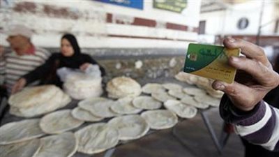 ضبط صاحب مخبز بأسيوط يحتال على مواطن ويصرف 250 رغيف بلدى من بطاقته