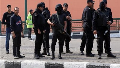 انتشار مكثف من قوات الامن بميدان التحرير لمنع تجمع طلاب الثانوية 