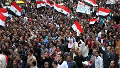 محافظة أسيوط تبدا احتفالاتها بالذكرى الثالثة لثورة 30 يونيو بالاغانى الوطنية وعروض الفيديو