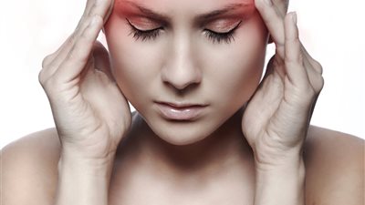 تعرف علي السبب الحقيقي للاصابة بالصداع النصفي 
