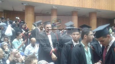 حاسبات ومعلومات القناة تحتفل بتخريج الدفعة الـ 15