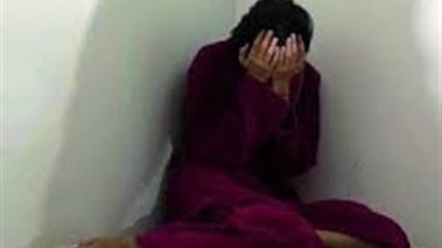 ضبط عنتيل الدروس الخصوصية يمارس الرذيلة مع طالبات الاعدادى والثانوى.. و120 مقطعا جنسيا لـ 3 فتيات.. وإخلاء سبيله بكفالة 2000 جنيه