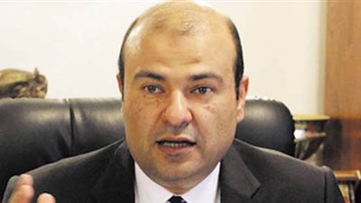 خالد حنفى يؤكد على عدم إلغاء نقاط الخبز على البطاقات التموينية 