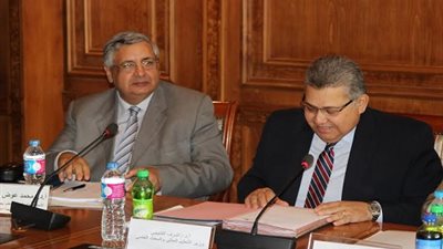 70 % للطب البشري و65% للاسنان والصيدلة للطلاب الوافدين بالجامعات الخاصة 