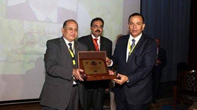 بالصور.. خبراء يناقشون 200 بحثاً بالملتقى الدولى للبيئة والتلوث بجامعة طنطا