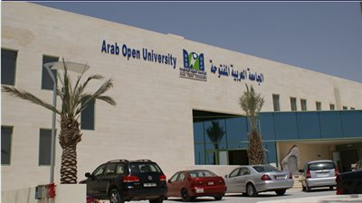 تسجيل رغبات طلاب الثانوية العامة مجانا في معامل الجامعة العربية المفتوحة