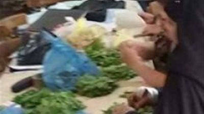  بالصور.. شاهد عاملات شئون الطلبة بأبو حماد ماذا يفعلن؟ 