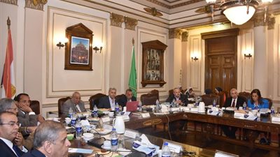 جامعة القاهرة: عدم زيادة مصروفات الدراسة بالبرامج الخاصة بالكليات العام المقبل