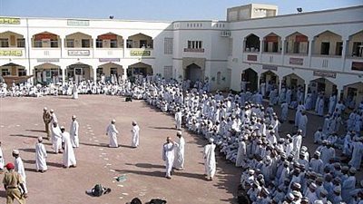 بمرتبات مجزية| سلطنة عمان تعلن عن وظائف جديدة للمعلمين.. ننشر المواد المطلوبة