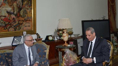 بالصور| الهلالى يناقش ربط المناهج الدراسية ببنك المعرفة المصرى