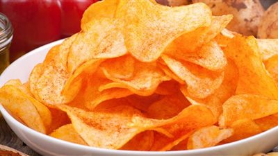 الهلالي: يطالب بتوزيع كيس شيبسي وعلبة عصير على التلاميذ علشان ييجوا المدرسة كل يوم