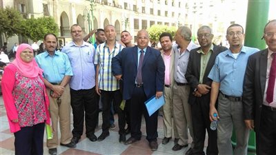 دعوة للإضراب فى المدارس!!!!.. والمعلمون لزهران: شربت شاى بالياسمين 