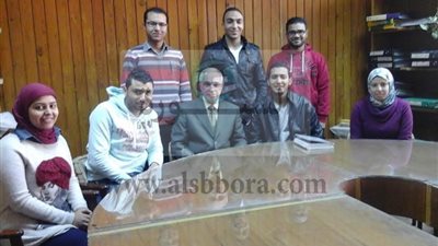فريق المصعد الحلقى بهندسة منوف أول الجامعات المصرية فى المعرض العلمى
