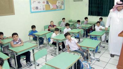 برواتب مجزية وللتعاقد الفورى.. السعودية تعلن عن حاجتها الى معلمين.. ننشر المزايا والتخصصات