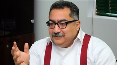 بالفيديو| إبراهيم عيسى: الهلالي اتخذ قرار بعمل مجموعات تقوية عشان الوزارة 