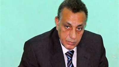 محافظ الجيزة يعتمد حركة تغييرات وتنقلات بين مديرى ووكلاء التربية والتعليم