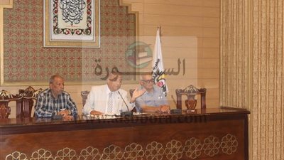 وكيل المعلمين يناقش خطة العمل داخل النقابة.. ويوصى بضرورة التنسيق بين الإدارات للتسهيل على الأعضاء