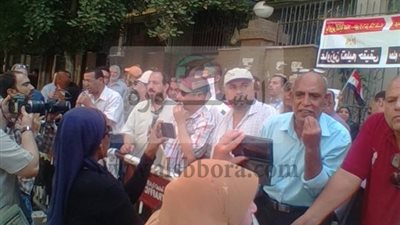 الأمن تمنع مسيرة لطلاب الثانوية العامة واولياء الأمور من الأنضمام لتظاهرات المعلمين 