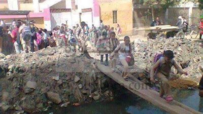 مسئولو التعليم: العام الدراسى جاهر يافندم والمدارس تمام.. حياة تلاميذ هذه المدرسة فى خطر