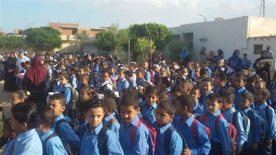 بالصور.. 41 مدرسة بالإسماعيلية تبدأ العام الدراسي اليوم.. ودوريات أمنية فى محيط المدارس لمنع التحرش