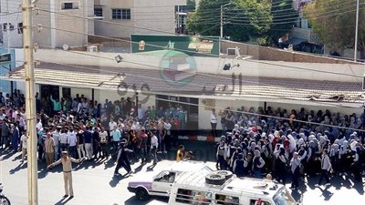 بالصور| طلاب الثانوية العامة بقنا يتظاهرون ضد إلغاء الدروس الخصوصية 