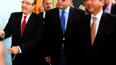 الهلالي يفتتح مدرسة أمس افتتاحها حسام بدراوي منذ يومين ..