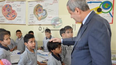 الهلالى فى زيارة مفاجئة لمدرسة محمد فريد الابتدائية