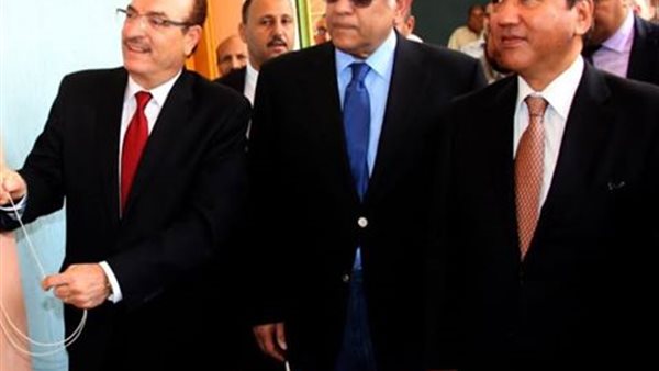 اثناء افتتاح بدراوي