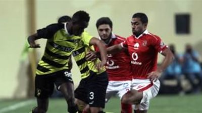 الأهلى يواصل انتصاراته ويهزم دجلة بهدفى نيدفيد وزكريا