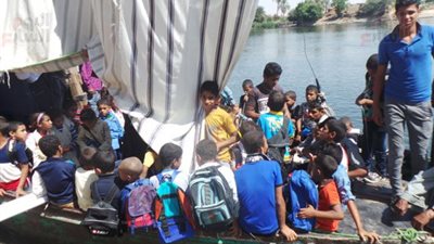 هل من مغيث؟.. 900 طالب يتعرضون يوميا للموت المحقق بسبب وسيلة المواصلات غير الآمنة