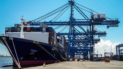 منظمة حقوقية: هل تتجه مصر لايران للحصول على النفط من خط سوميد بعد توقف السعودية امدادها بالنفط؟