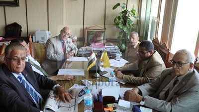 المهن التعليمية تعلن عن ممارسة عامة لاستغلال أرض فضاء لتنمية الموارد.. وتعين مدير عام لمستشفى المعلمين لمراقبة حقوقهم والخدمات المقدمة لهم