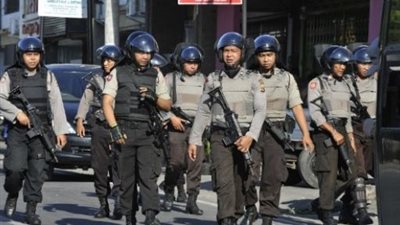 سيدة تأكل خصيتى مغتصبها وزوجها يقطع عضوه الذكرى بإندونيسيا