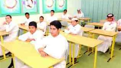 قطر تعلن عن حاجتها الى معلمين.. ننشر التفاصيل والتخصصات