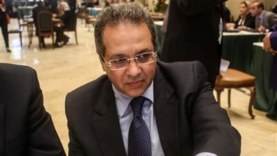 رئيس برلمانية المؤتمر يطالب بتغيير الهلالى الشربينى فى التعديلات الوزارية الجديدة.. ووزارات الصحة والاستثمار والسياحة