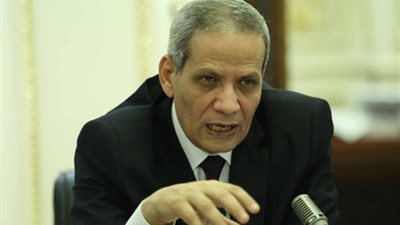 التعليم: تضمين الإذاعة المدرسية فقرة يوميا عن أحد المشروعات القومية.. والإستعانة بكتب الهيئة العامة للاستعلامات