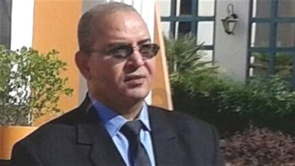 الدكتور نبوي باهى