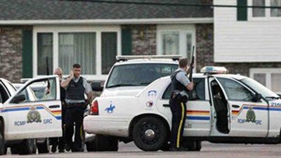 مقتل وإصابة تلميذتين على يد مسلح بأحد المدارس الكندية 