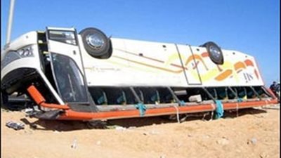 حادث انقلاب أتوبيس يتسبب فى إصابة 10 لاعبين