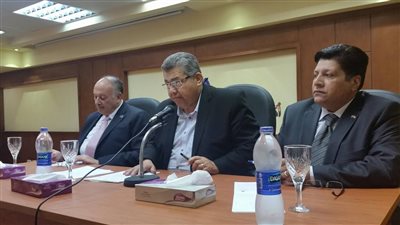 الشيحى يلتقى بموظفى التعليم العالى والبحث العلمى.. ويؤكد على تطوير منظومة العمل لتقديم الخدمة للمواطنين