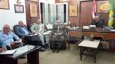 مدير تعليم الإسماعيلية يستعرض تعديلات قانون مجلس الأمناء