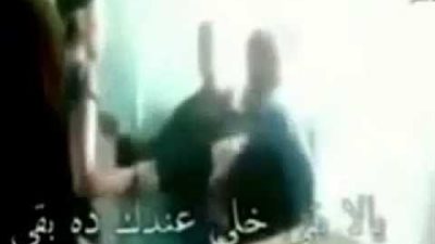 بالفيديو ..طالب يطرد معلمه من الفصل بالجيزة قائلا 