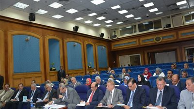 صرف الربع الثانى من الموازنة الاستثمارية للمديريات التعليمية قبل نهاية نوفمبر