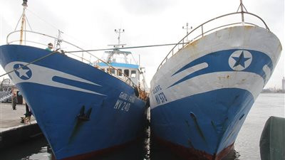 القوات البحرية تلقى القبض على بلنصين إيطاليين للصيد بدون تصريح داخل المياه الإقليمية المصرية 