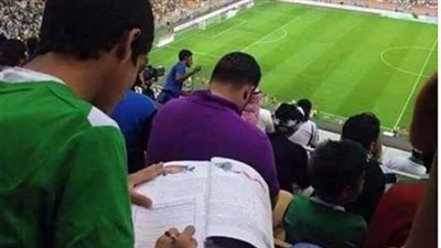 طالب يستعد لـ 