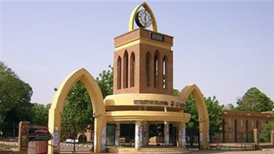 صيدلة جامعة السادات تستعد لامتحانات العملى