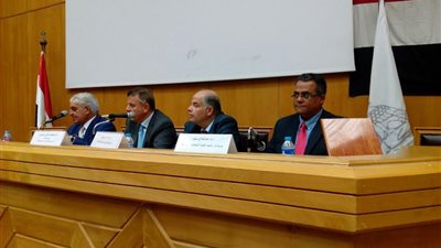 حواس يطالب ببرنامج تلفزيونى للتعرف على تاريخ الآثار المصرية