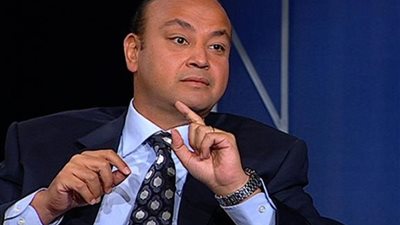 بالفيديو| عمرو أديب يطالب بغلق المدارس الحكومية.. ويؤكد : 