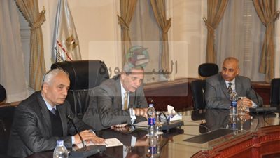 عاجل وهام.. الهلالى: عدم طباعة الكتب الدراسية.. والبداية بالصف الاول الثانوى العام المقبل.. ورفعها على الموقع الالكترونى للوزارة بنظام (pdf)